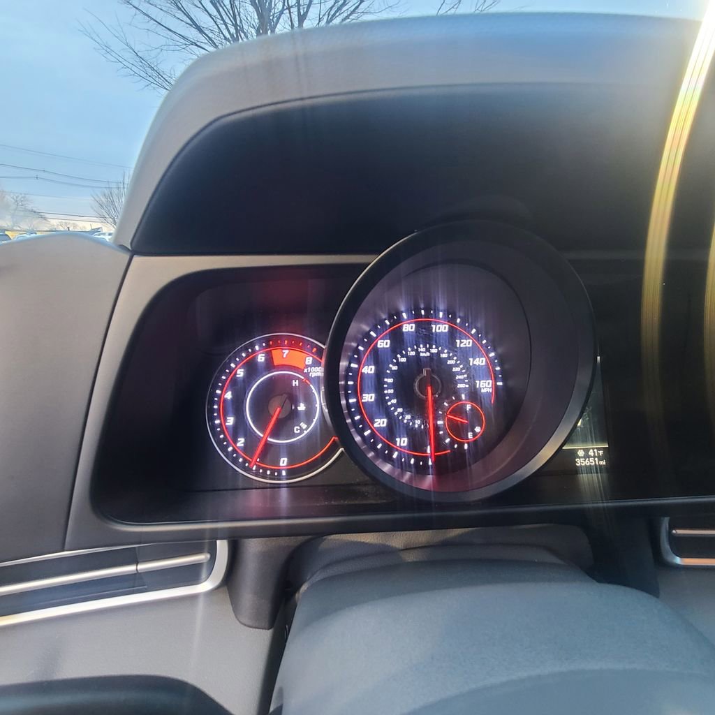 Used 2023 Hyundai Elantra SEL image 14