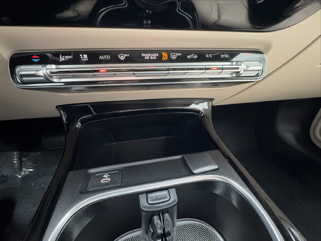 Used 2025 Mercedes-Benz CLA 250 image 46
