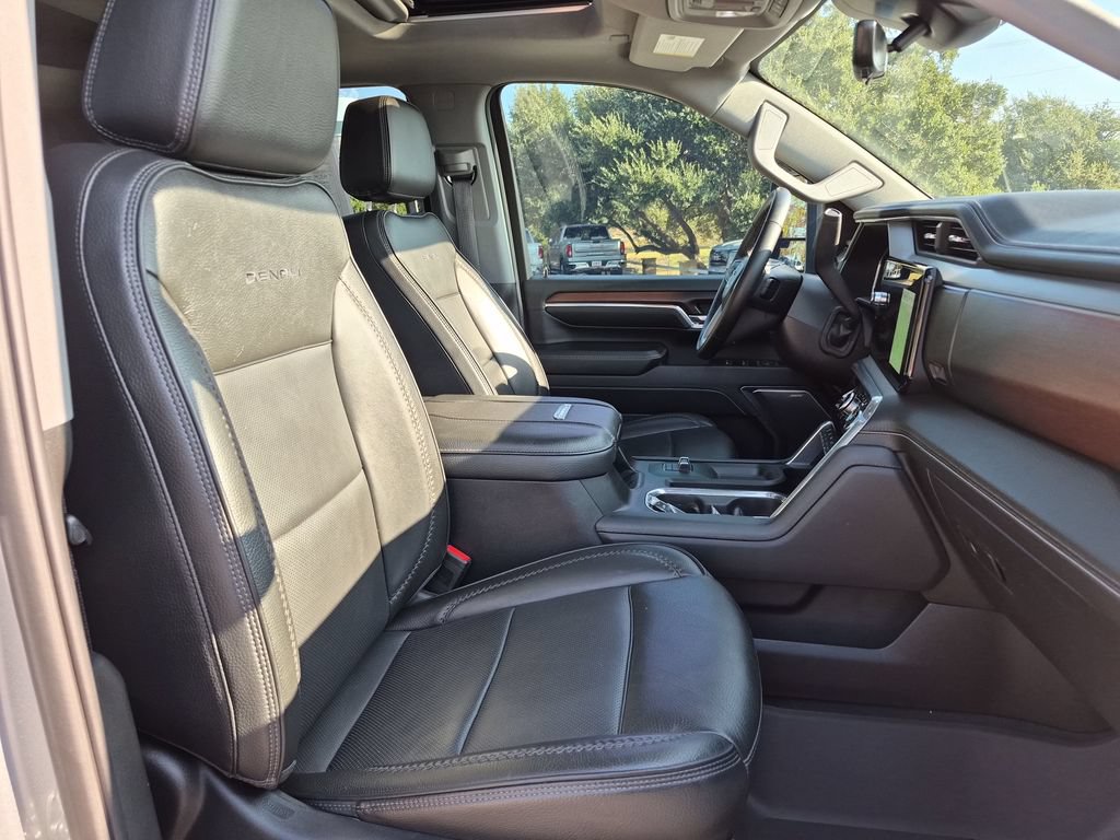 Used 2024 GMC Sierra 2500 Denali w/ Denali Reserve Package AWD/4WD image 40