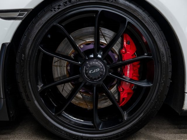 Used 2015 Porsche 911 GT3 w/ Carbon Interior Package image 17