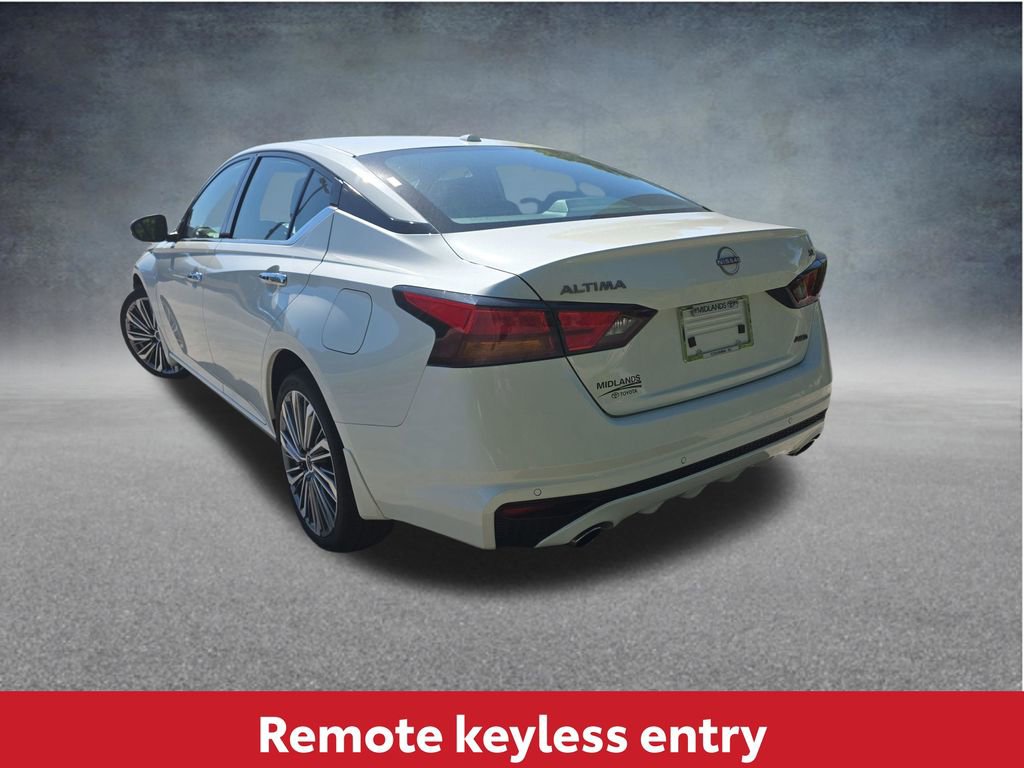 Used 2024 Nissan Altima 2.5 SL AWD/4WD image 6