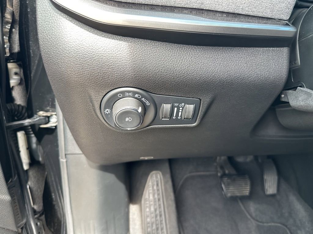 Used 2022 Jeep Compass Latitude AWD/4WD image 26