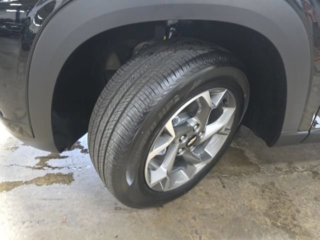 New 2026 Chevrolet Trax LT w/ Driver Confidence Package FWD image 30