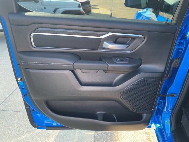 New 2026 RAM 1500 4x4 Crew Cab image 28