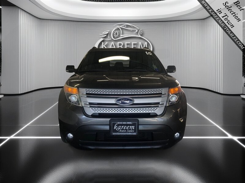 Used 2015 Ford Explorer XLT w/ Equipment Group 202A FWD image 2
