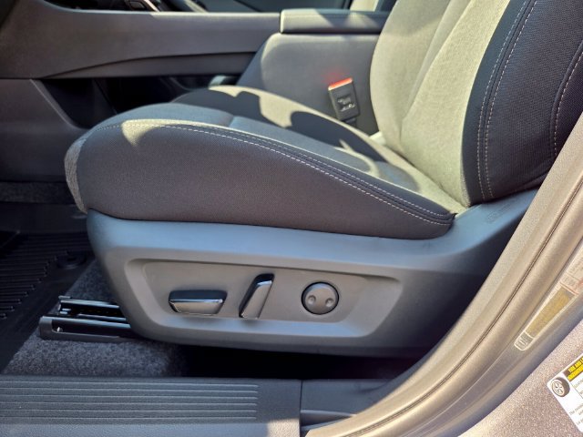 New 2026 Nissan Rogue SV FWD image 8