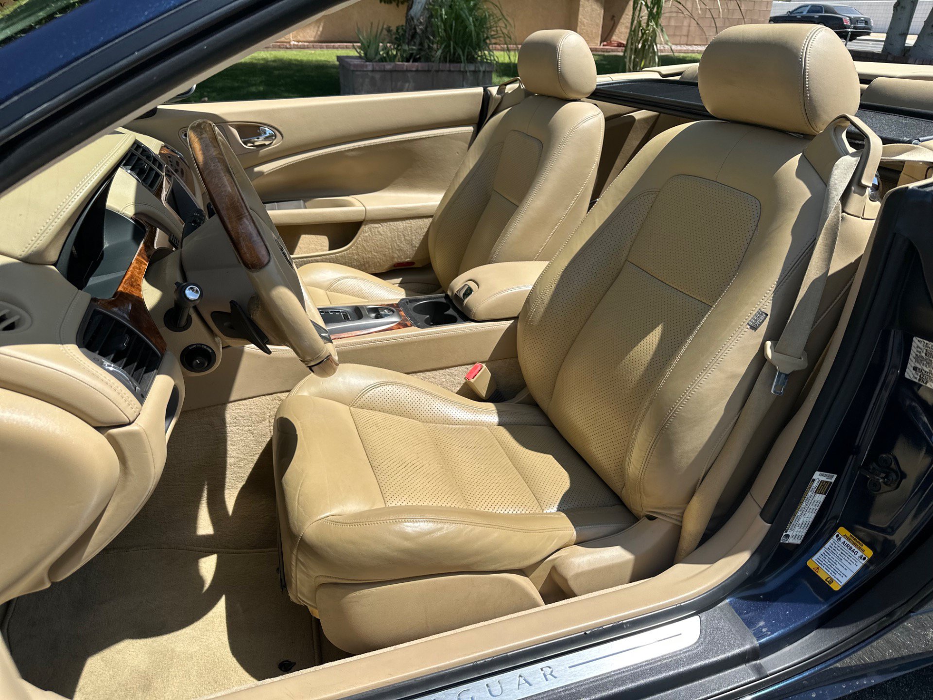 Used 2007 Jaguar XK Convertible RWD image 34