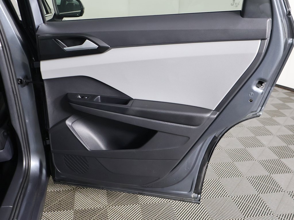 Used 2022 Volkswagen Taos SE image 22