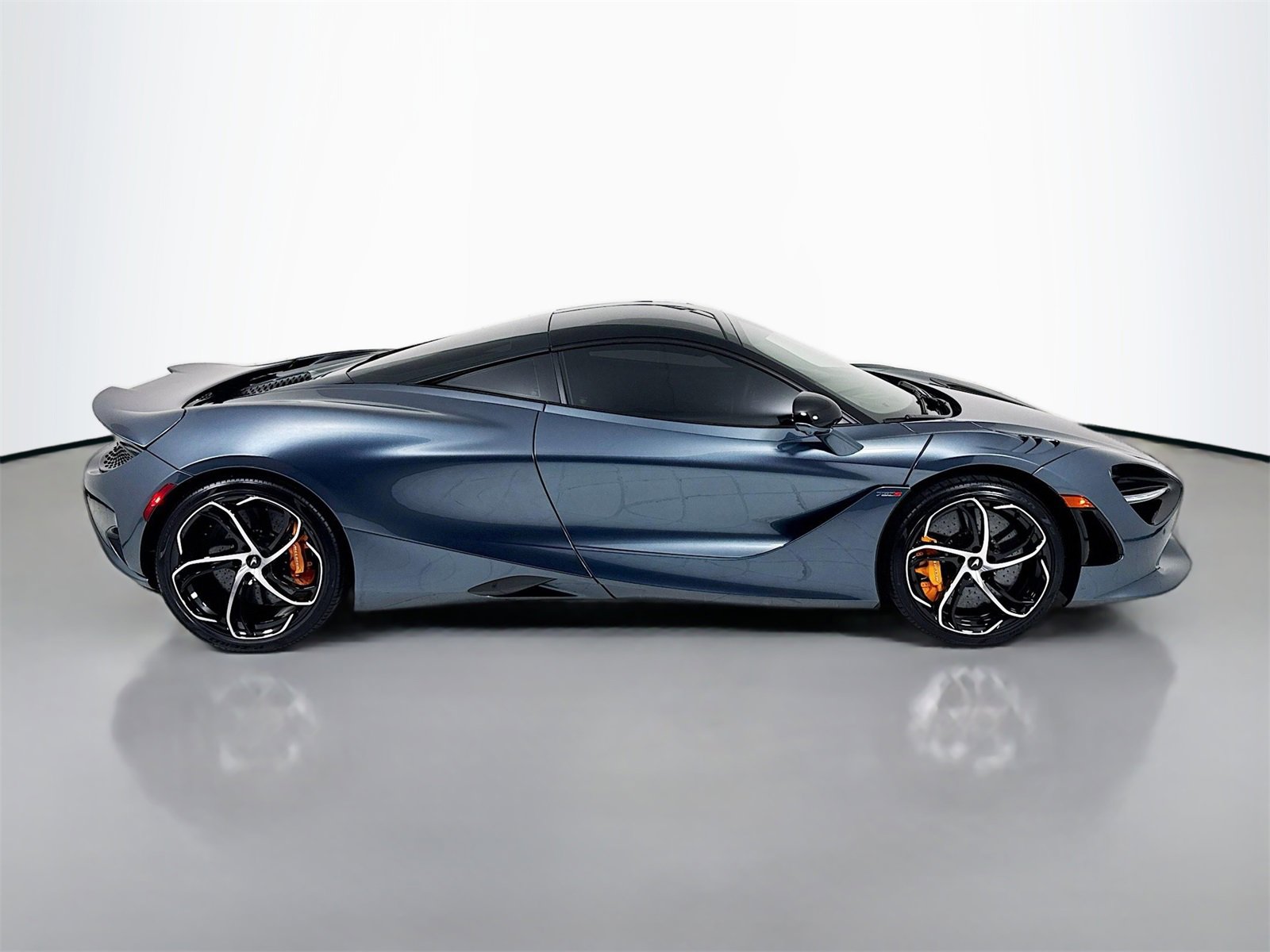 Used 2024 McLaren 750S image 8