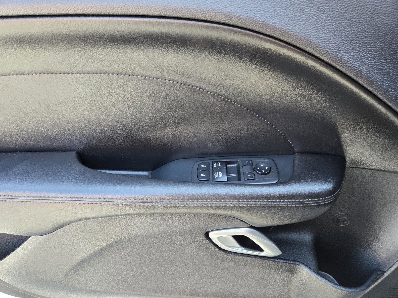 Used 2018 Dodge Challenger SXT Plus RWD image 14