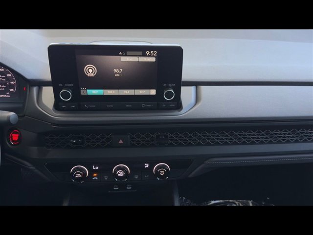 Certified 2025 Honda Accord LX image 21
