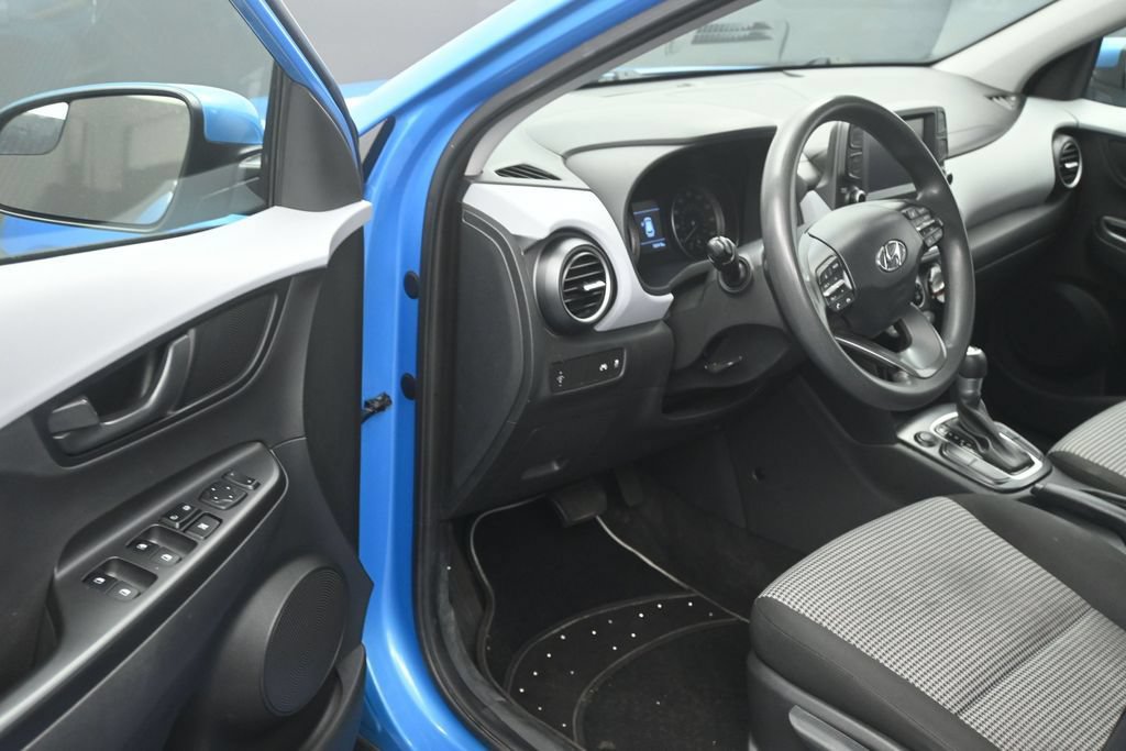 Used 2021 Hyundai Kona SE AWD/4WD image 10