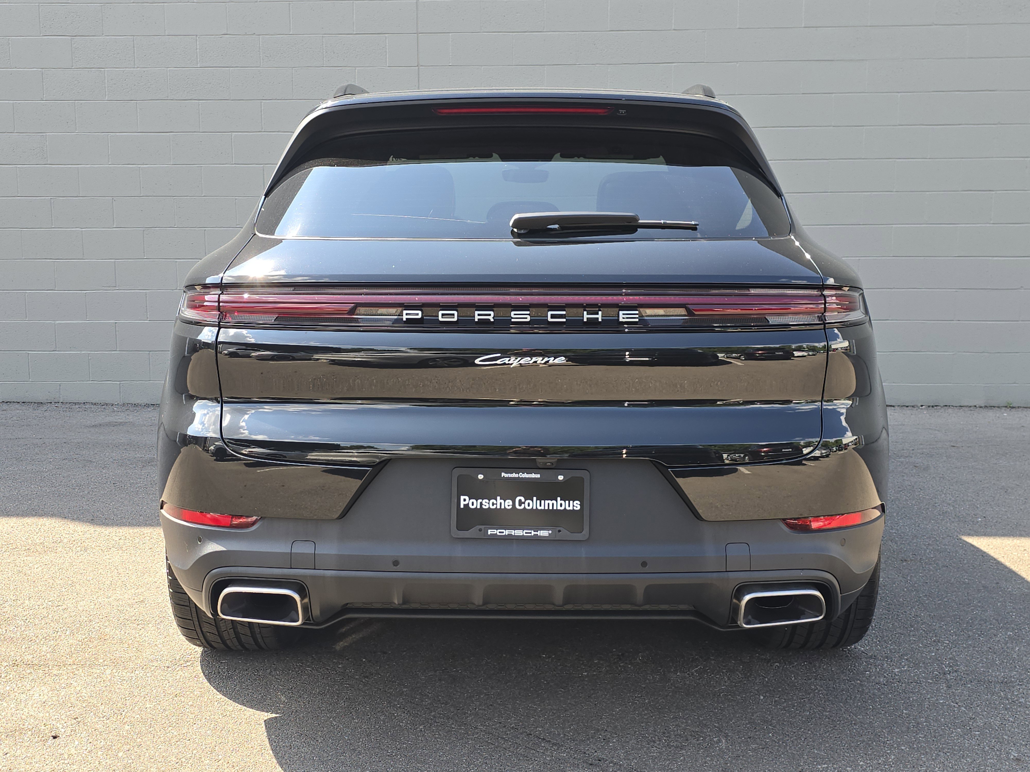 New 2025 Porsche Cayenne image 8