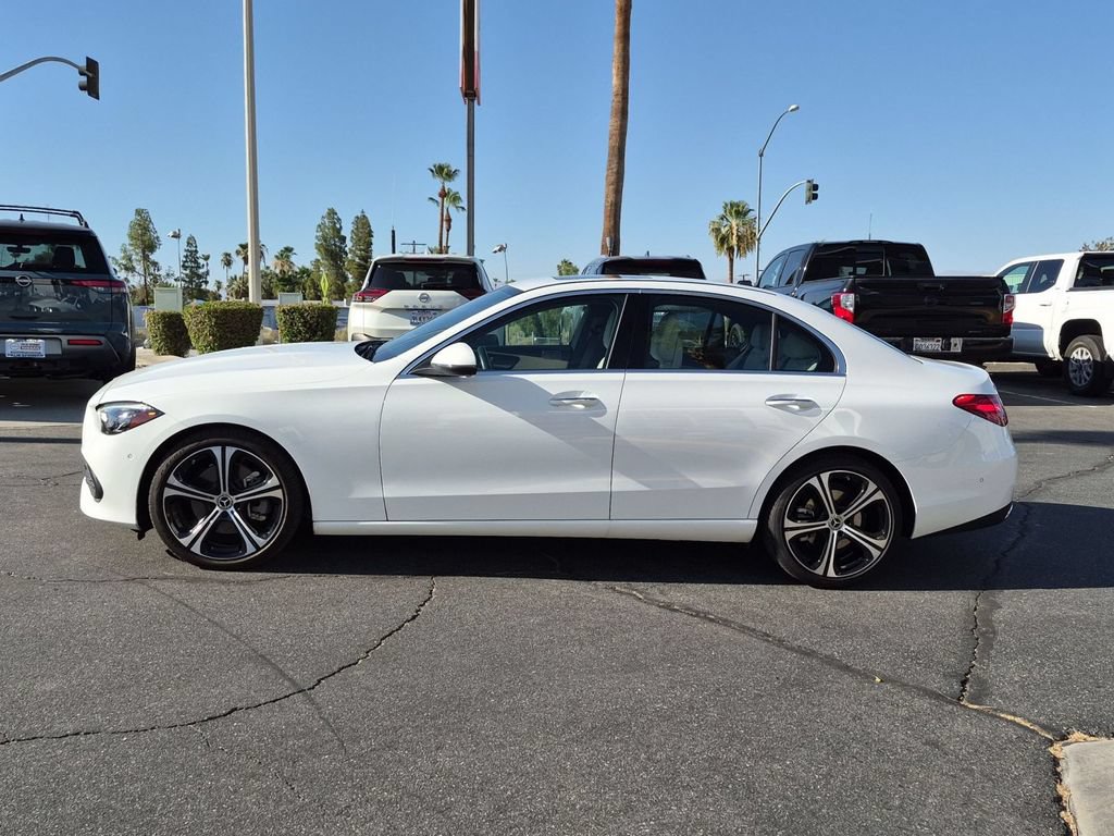 Used 2025 Mercedes-Benz C 300 Sedan image 3
