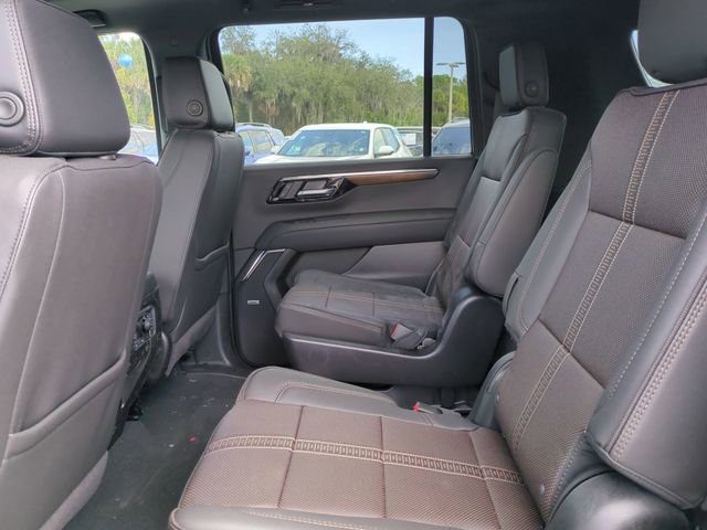 New 2026 Chevrolet Suburban High Country image 13