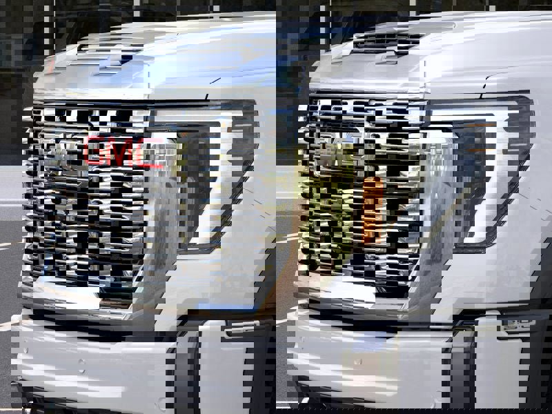 New 2025 GMC Sierra 2500 Denali w/ Denali Reserve Package AWD/4WD image 13