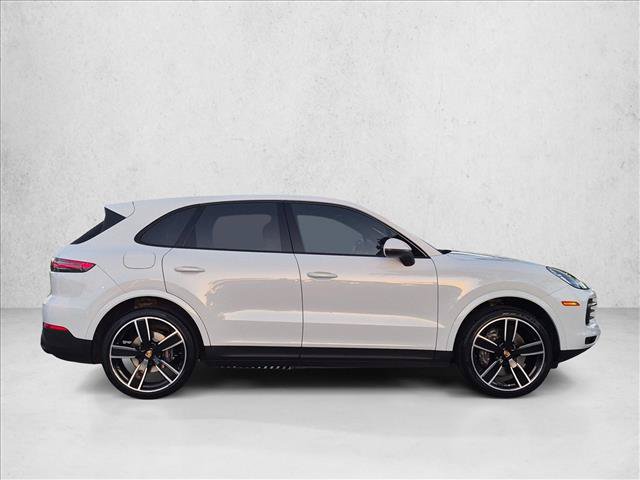 Used 2023 Porsche Cayenne Platinum Edition AWD/4WD image 4