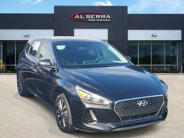 Used 2018 Hyundai Elantra GT image 1