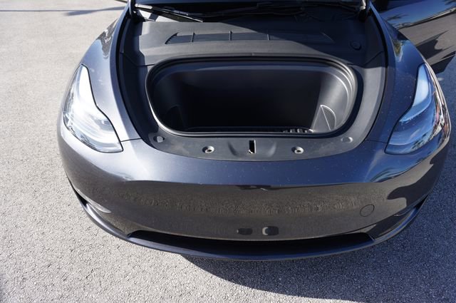 Used 2025 Tesla Model Y Long Range image 15