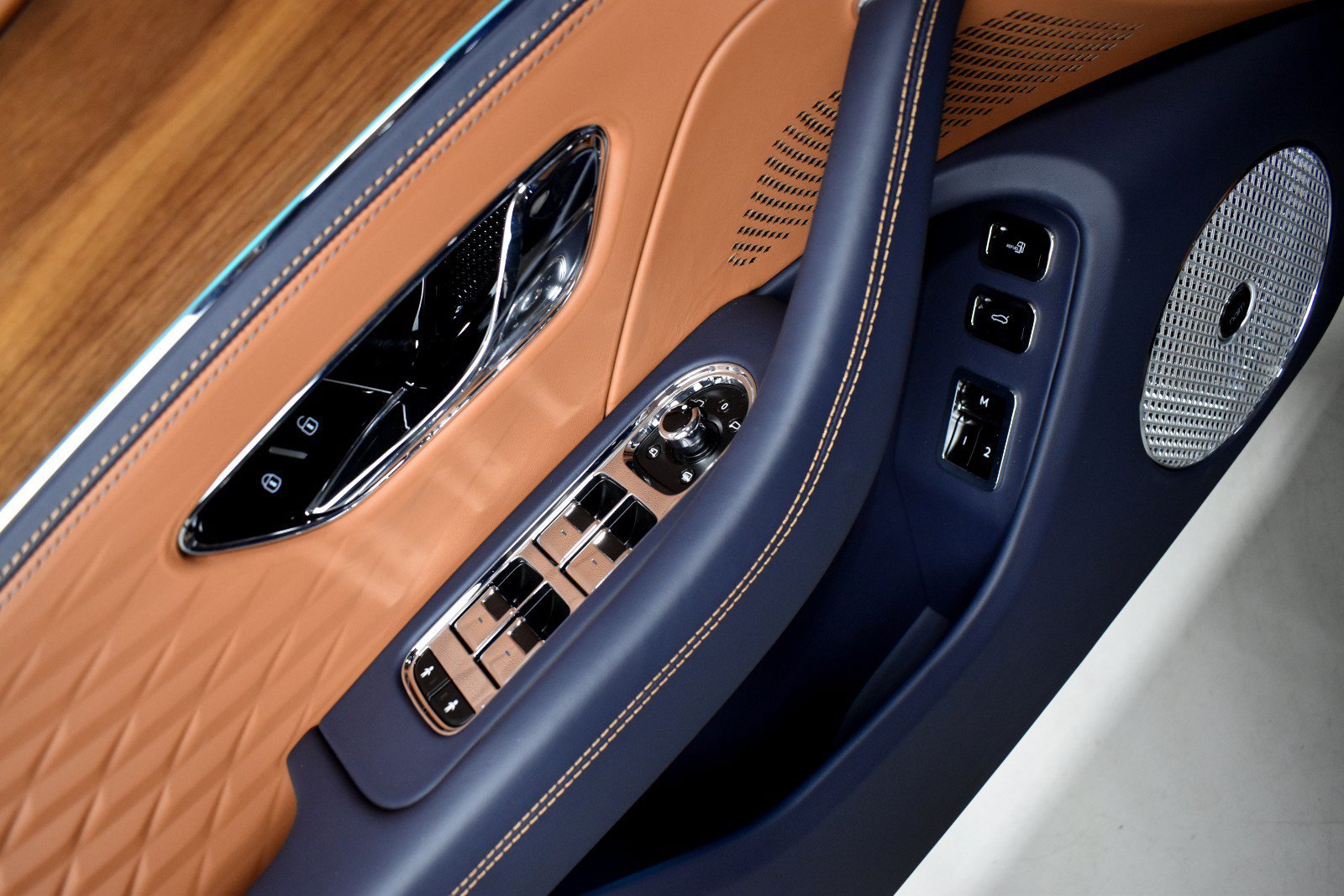 New 2027 Bentley Flying Spur AWD/4WD image 42