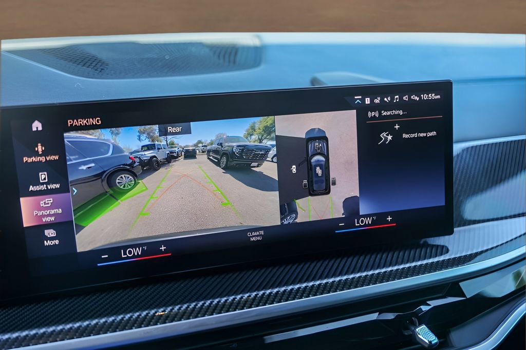 Used 2023 BMW X7 M60i w/ Climate Comfort Package image 17