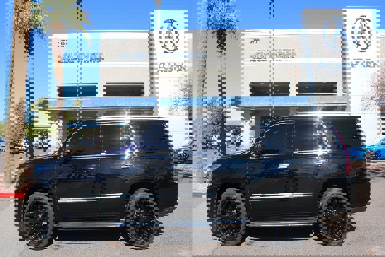 Used 2019 Cadillac Escalade Luxury image 2