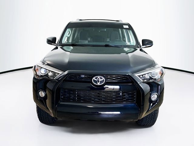 Used 2018 Toyota 4Runner SR5 image 2