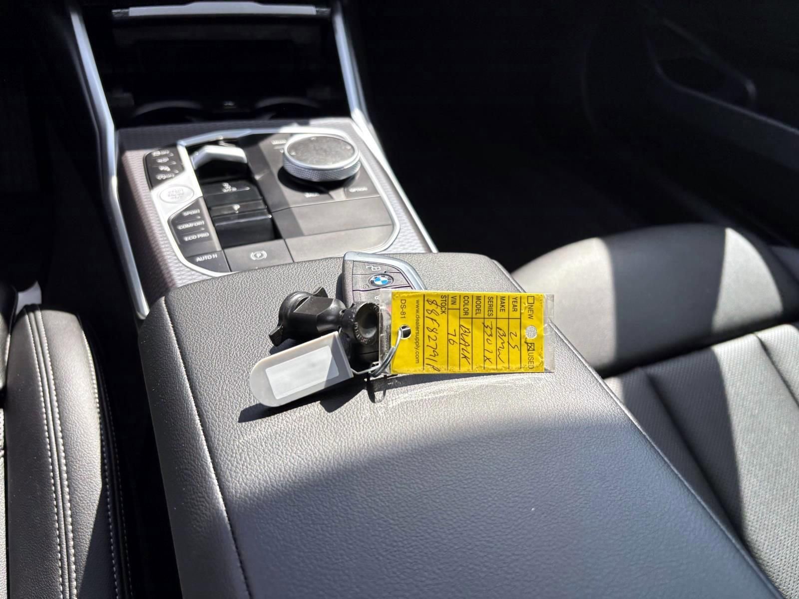 Used 2025 BMW 330i xDrive Sedan AWD/4WD image 34