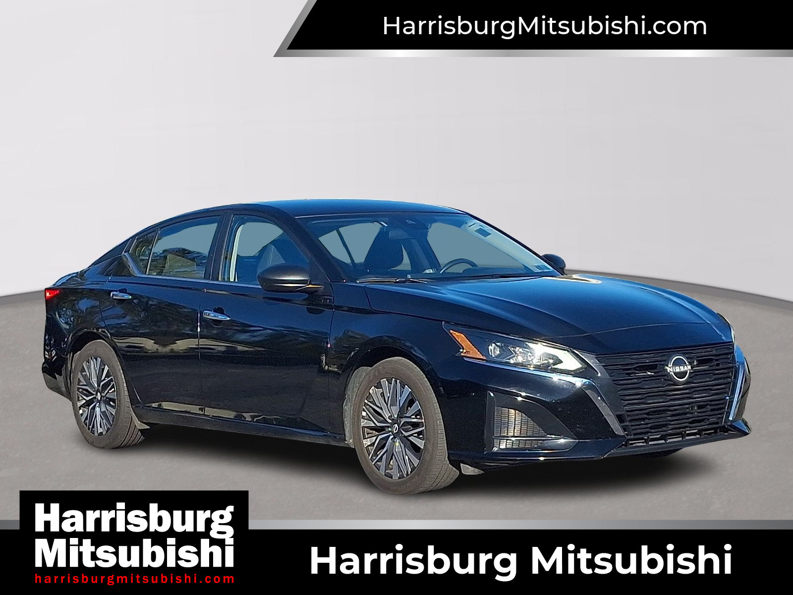 Used 2025 Nissan Altima 2.5 SV FWD image 1