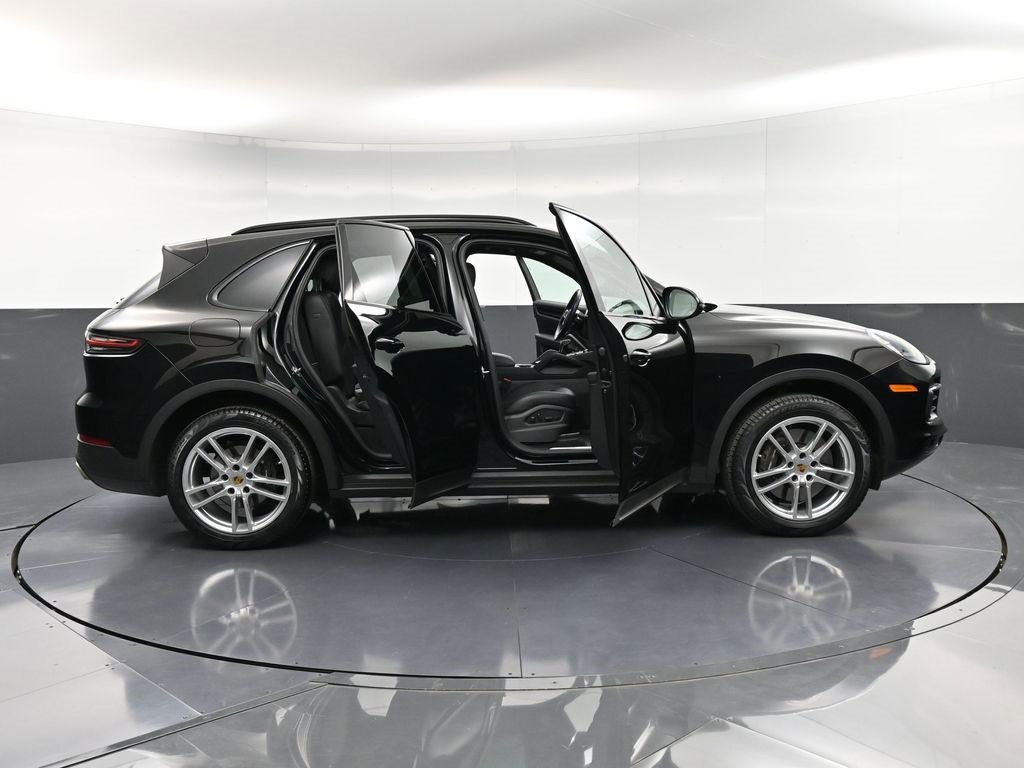 Certified 2023 Porsche Cayenne image 36