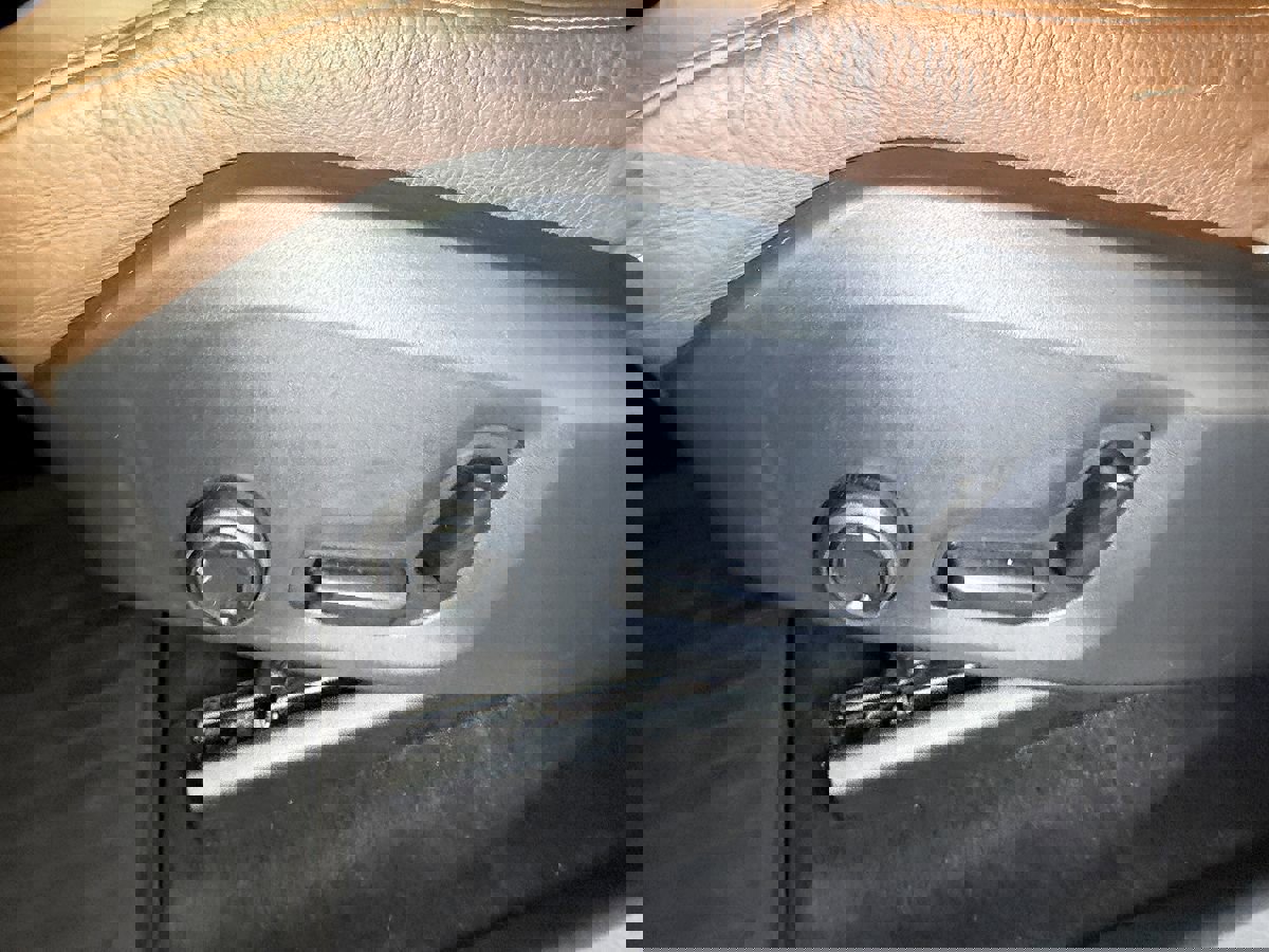 Used 2018 Volvo XC60 T5 Momentum w/ Convenience Package image 19