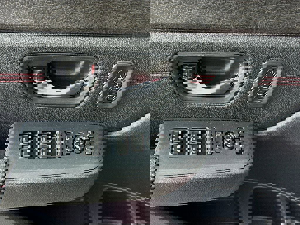 New 2026 Honda Pilot Black Edition image 17