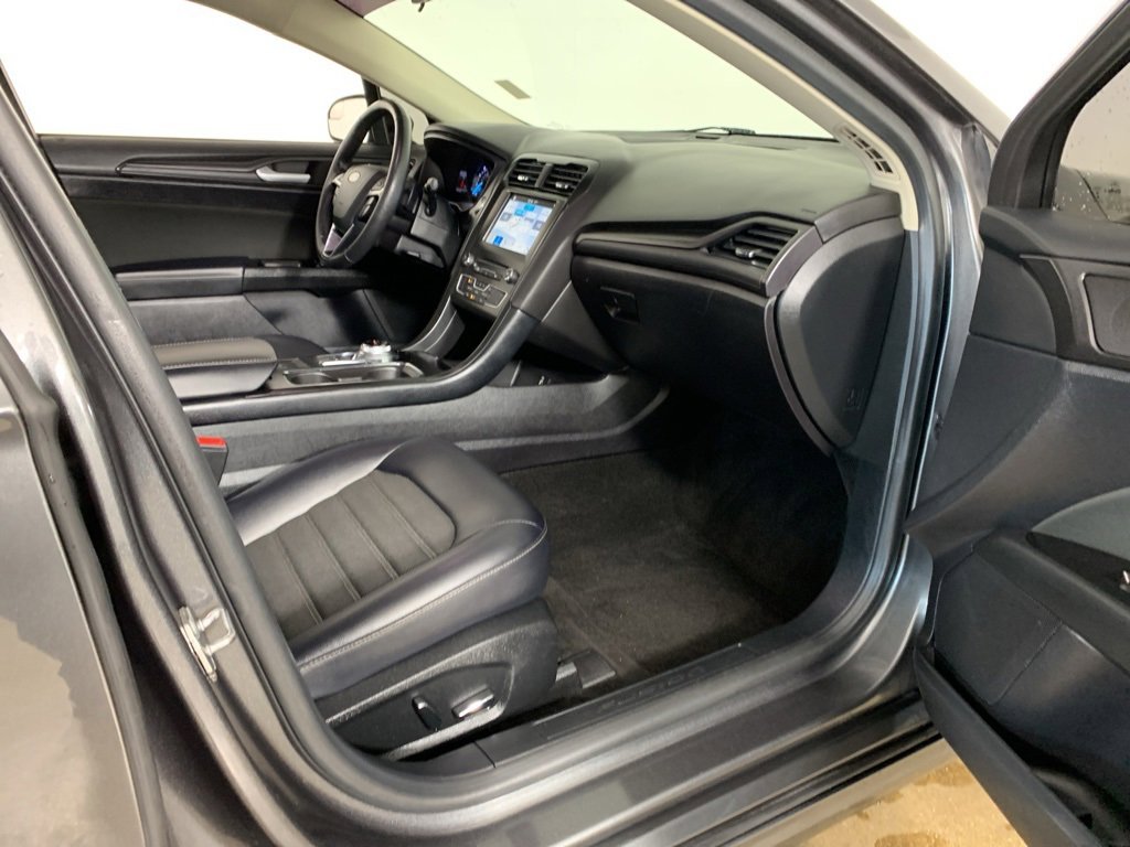 Used 2018 Ford Fusion SE w/ Equipment Group 201A image 36