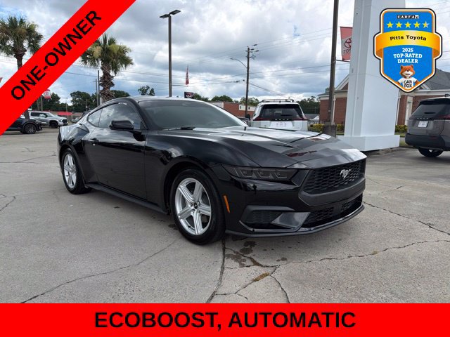 Used 2026 Ford Mustang Coupe RWD image 3