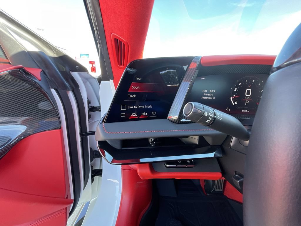 Used 2026 Chevrolet Corvette Z06 RWD image 18