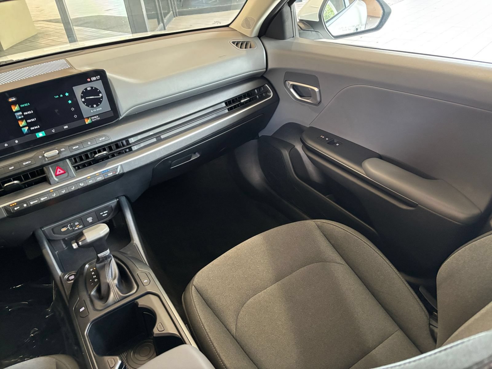 Used 2025 Kia K4 FWD image 33