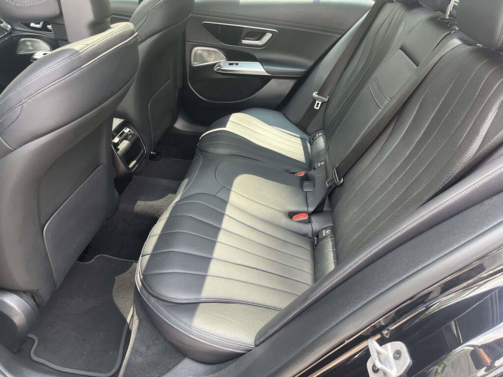 Used 2025 Mercedes-Benz E 450 4MATIC All-Terrain Wagon w/ Leather Package image 18
