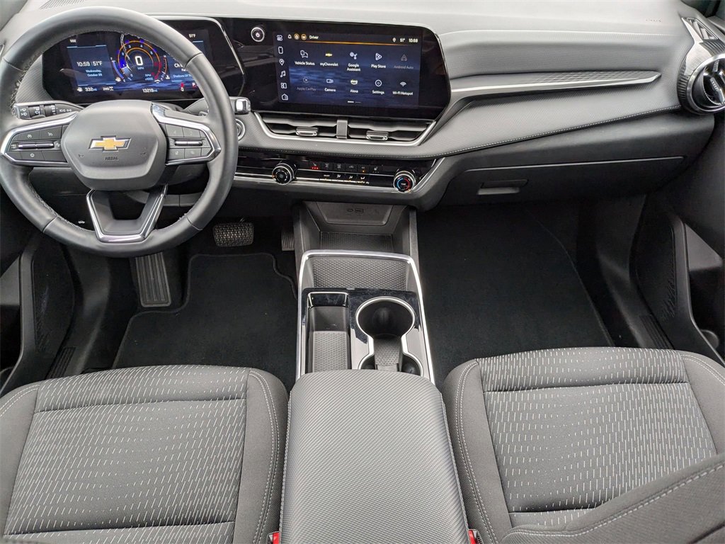 Used 2025 Chevrolet Equinox LT image 32