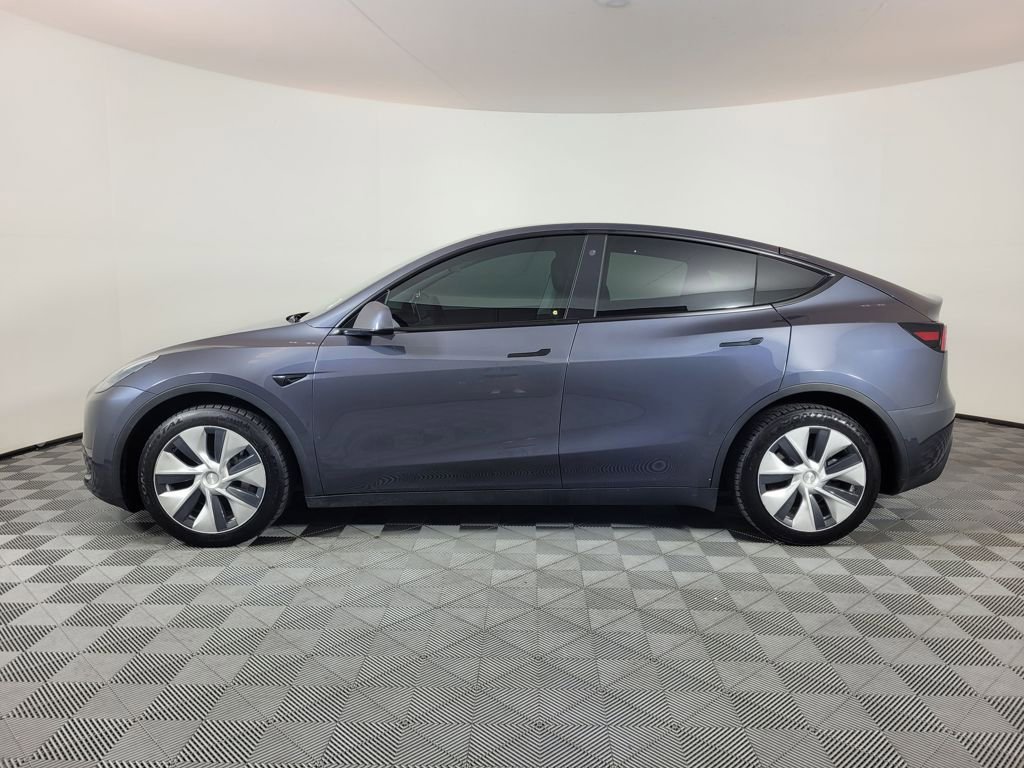 Used 2021 Tesla Model Y Long Range image 6
