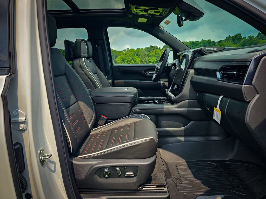 New 2026 GMC Yukon XL AT4 Ultimate w/ LPO, Floor Liner Package AWD/4WD image 49