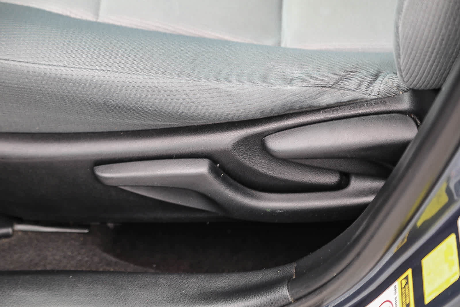 Used 2016 Toyota Corolla L FWD image 19
