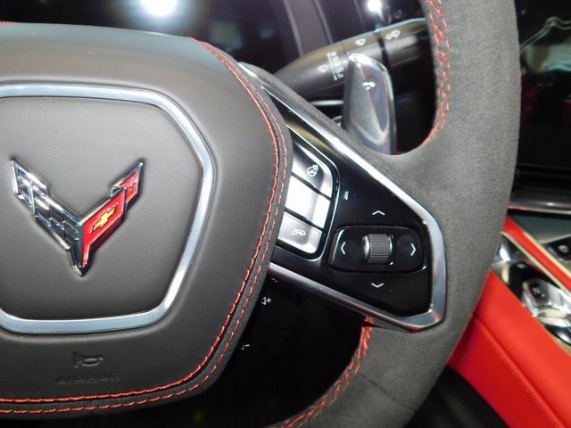 Used 2025 Chevrolet Corvette Stingray Preferred Cpe w/ Battery Protection Package image 19