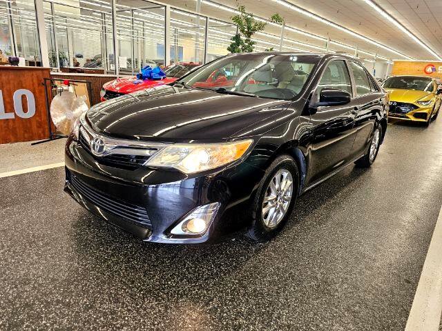 Used 2013 Toyota Camry XLE image 1
