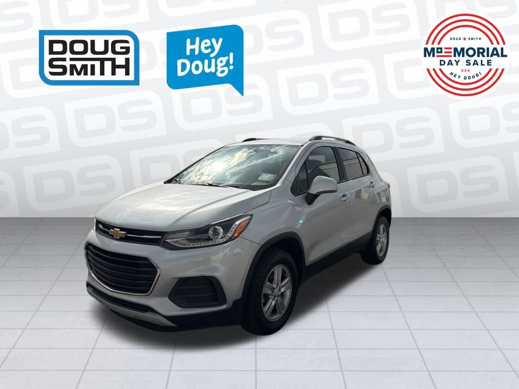 Used 2022 Chevrolet Trax LT w/ Driver Confidence Package AWD/4WD image 1