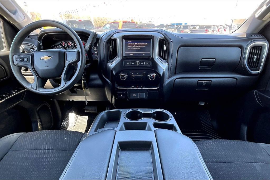 Used 2020 Chevrolet Silverado 1500 Custom w/ Custom Value Package image 15