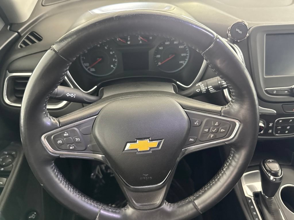 Used 2018 Chevrolet Equinox LT FWD image 26
