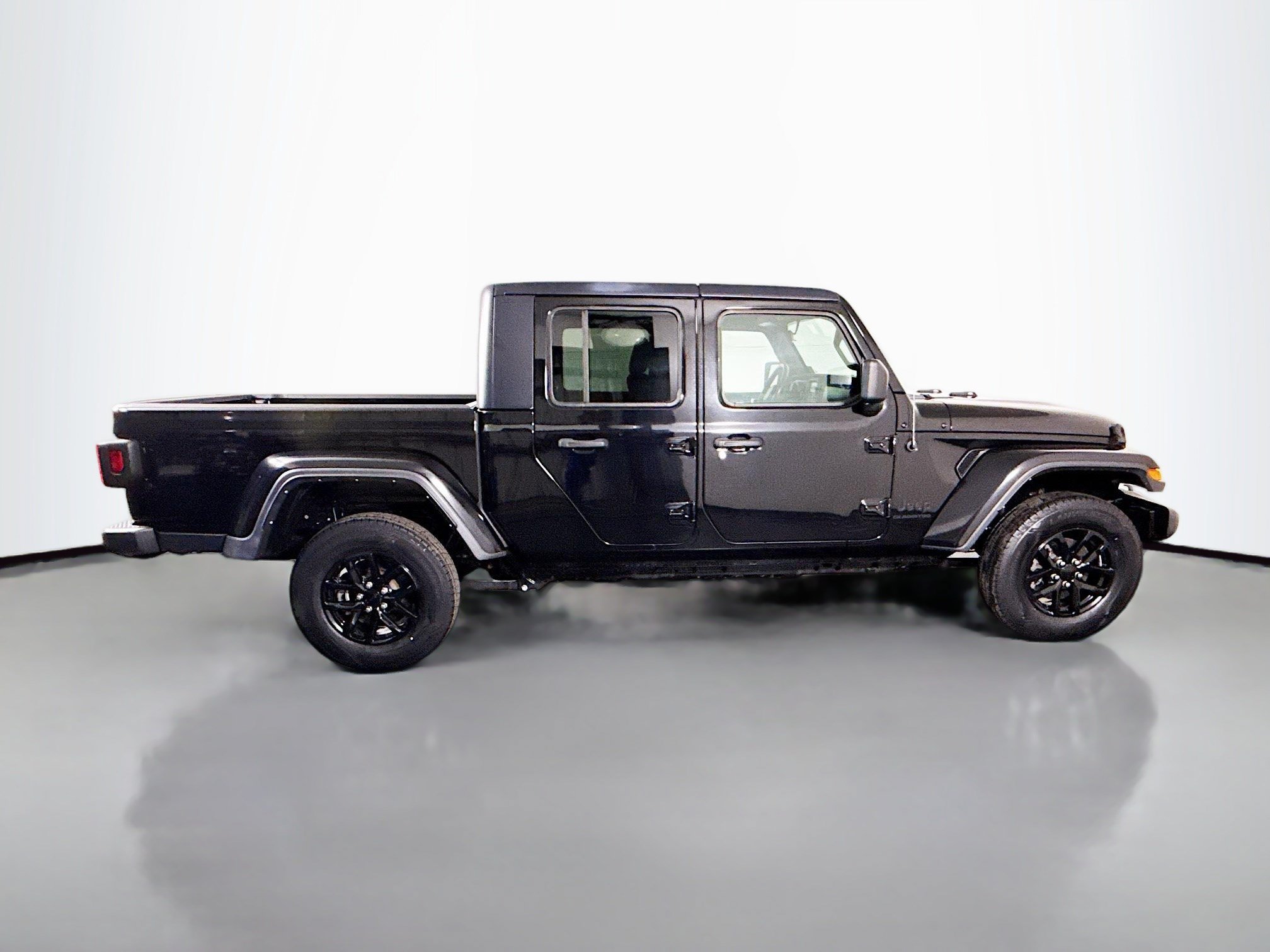 Used 2021 Jeep Gladiator Sport AWD/4WD image 11