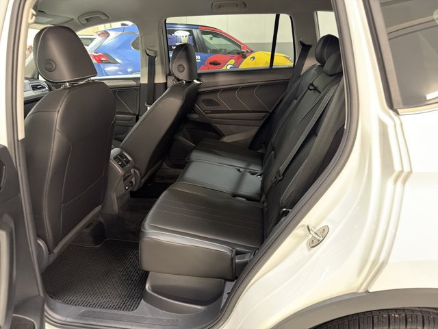 Certified 2024 Volkswagen Tiguan SE AWD/4WD image 22