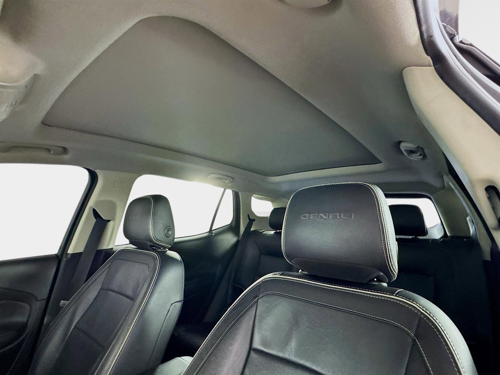 Used 2019 GMC Terrain Denali w/ Driver Alert Package II image 15