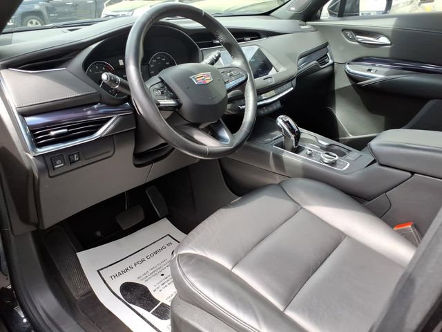 Certified 2023 Cadillac XT4 Luxury w/ Cold Weather Package image 13